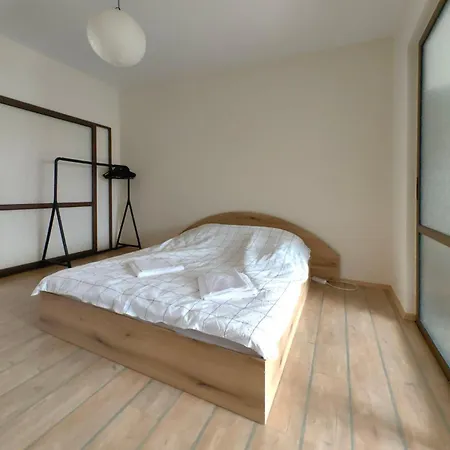 2 Bedroom Groovy شقة *